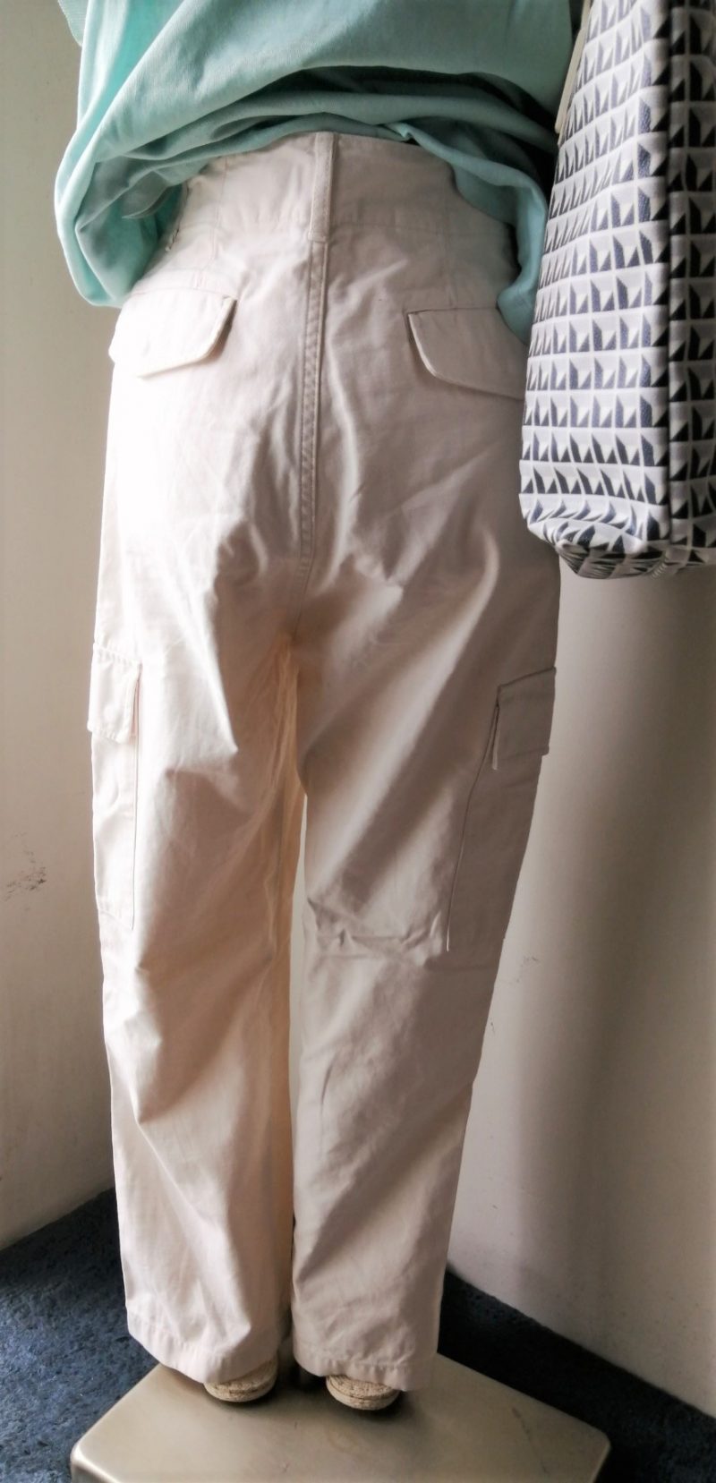 ビューティアンドユーズユナイテッドアローズパンツ後