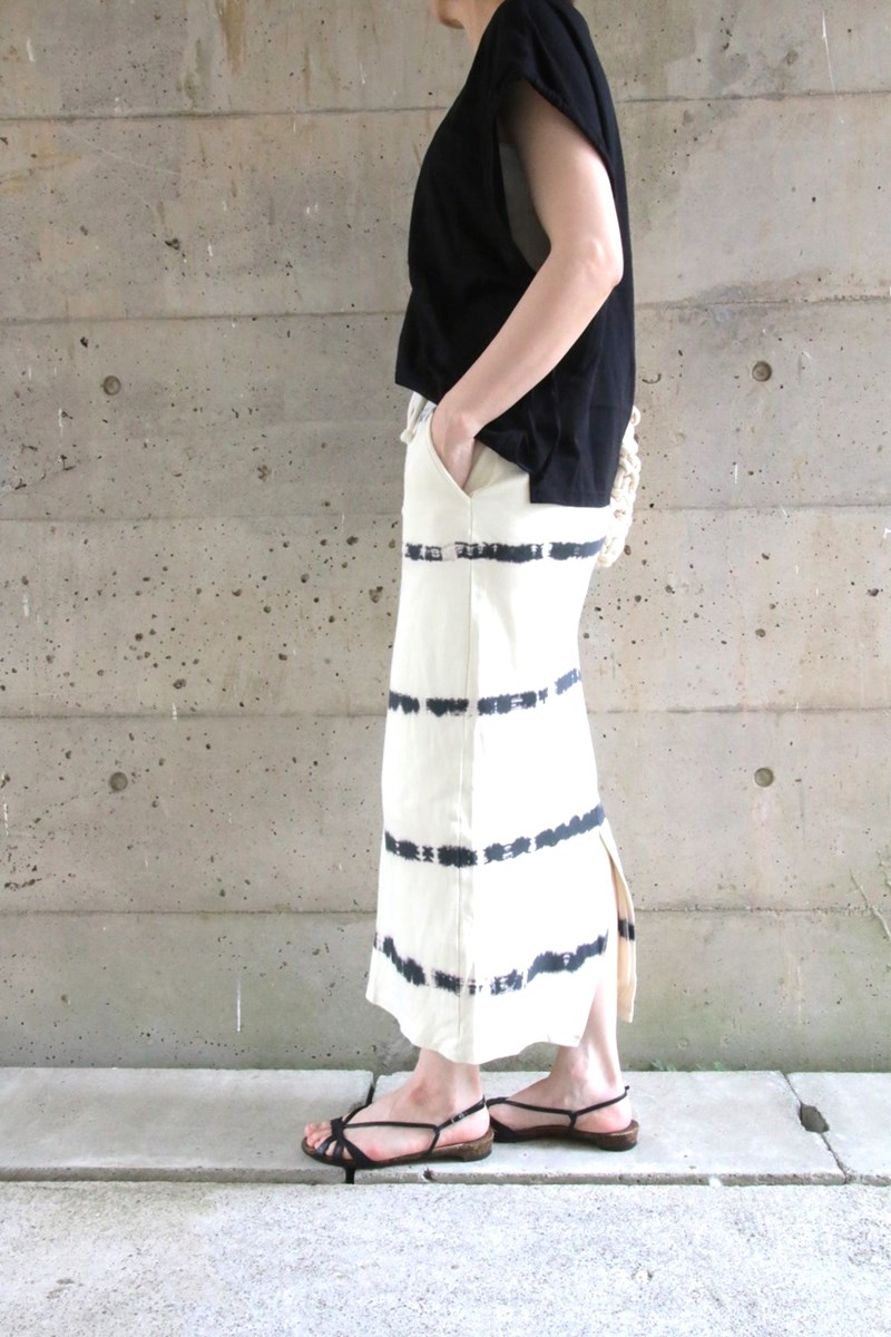 タイダイボーダースカートコーデ