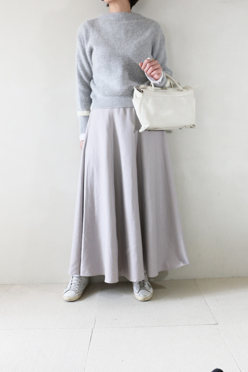 グレーワントーンマキシスカートコーデアイチャッチ
