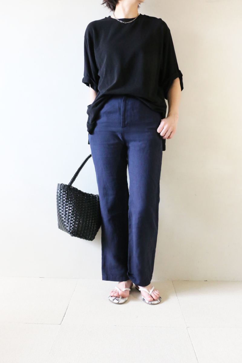 ブラック×デニムライクボトムコーデ3