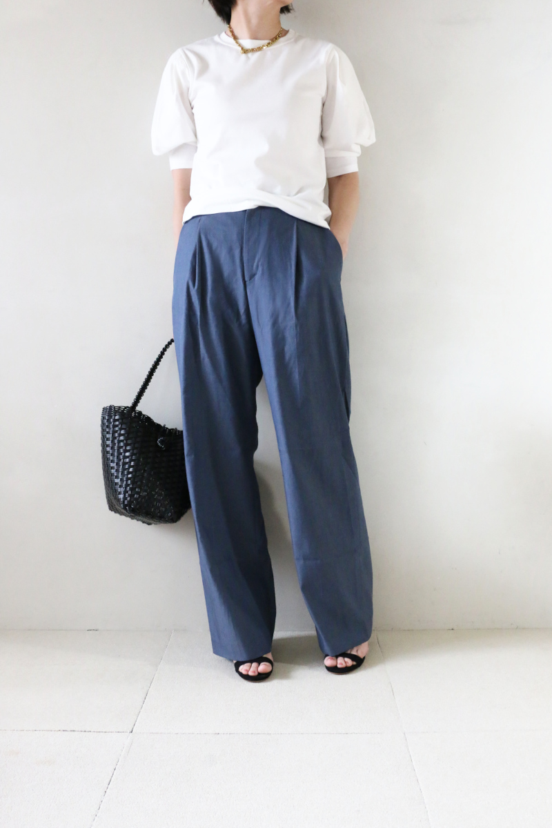 パフスリーブカットソー×パンツコーデアイキャッチ