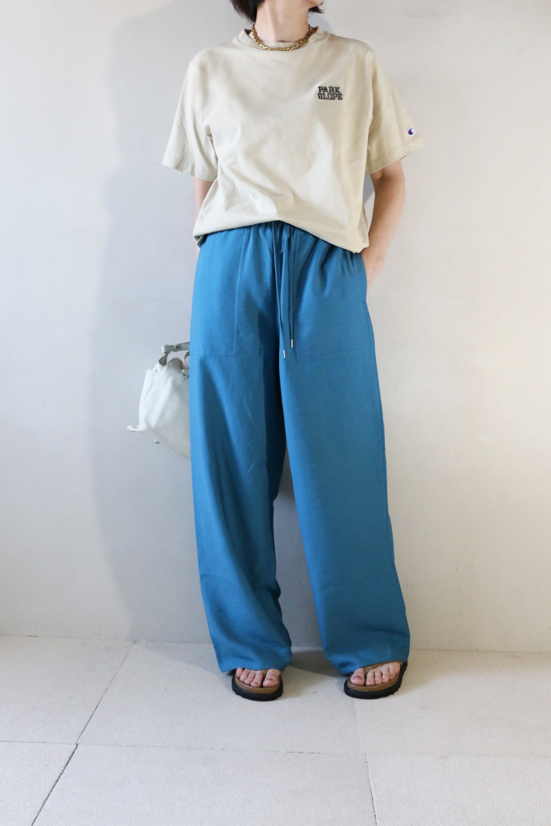 ChampionBOXTシャツ×イージーパンツコーデアイチャッチ