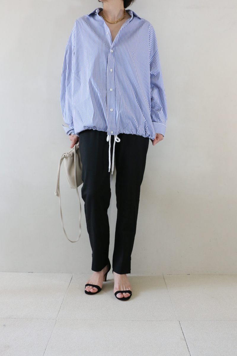 ストライプヘムギャザーシャツ×ZIPパンツコーデ4