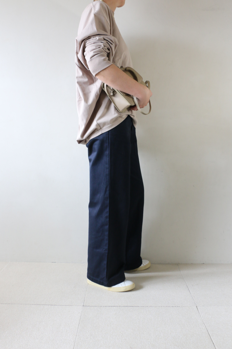 HYKEチノシンプルコーデ横