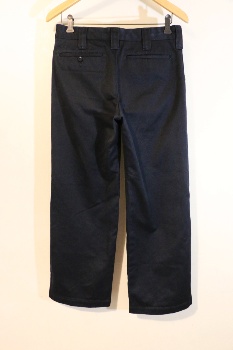 ハイクパンツ後ろ