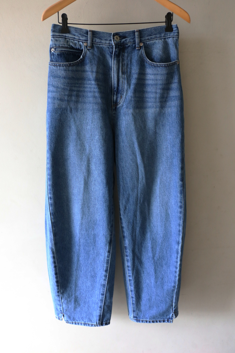 ベーセーストックデニム