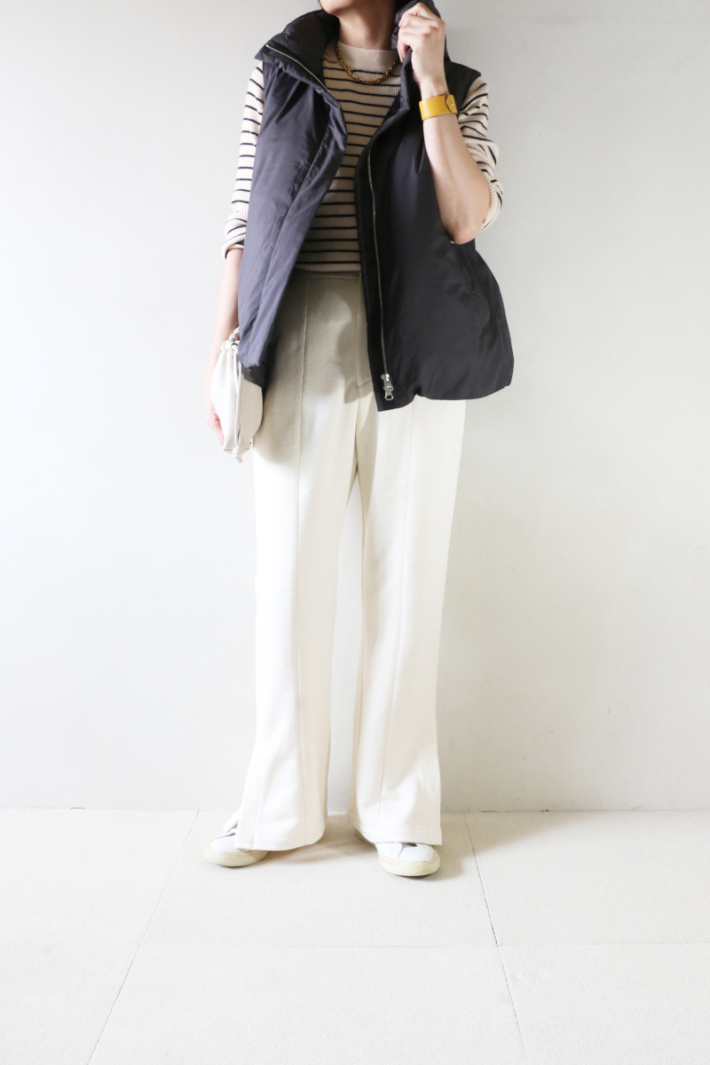 ダウンベストコーデ