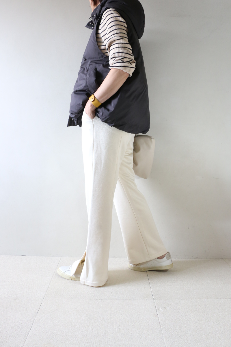 ダウンベストコーデ横2