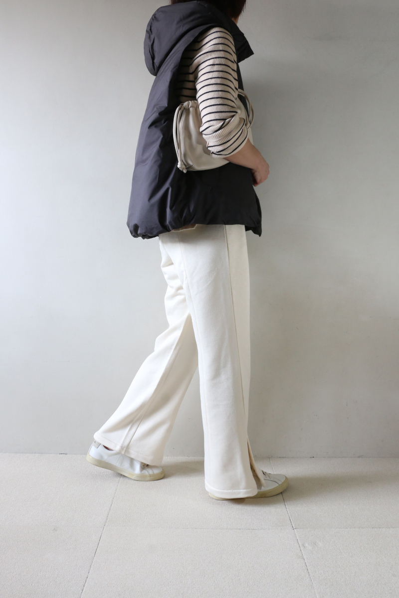 ダウンベストコーデ横4