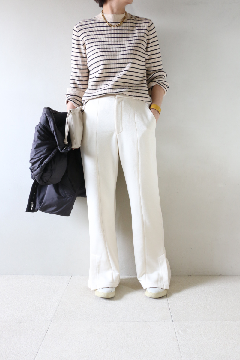 ダウンベストコーデインナー