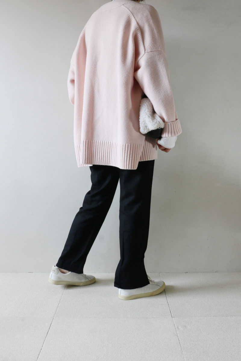 PINKカーディガンコー後ろ