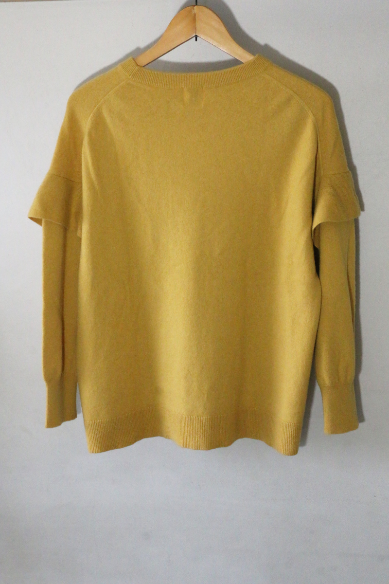 スピックアンドスパンニット後ろ