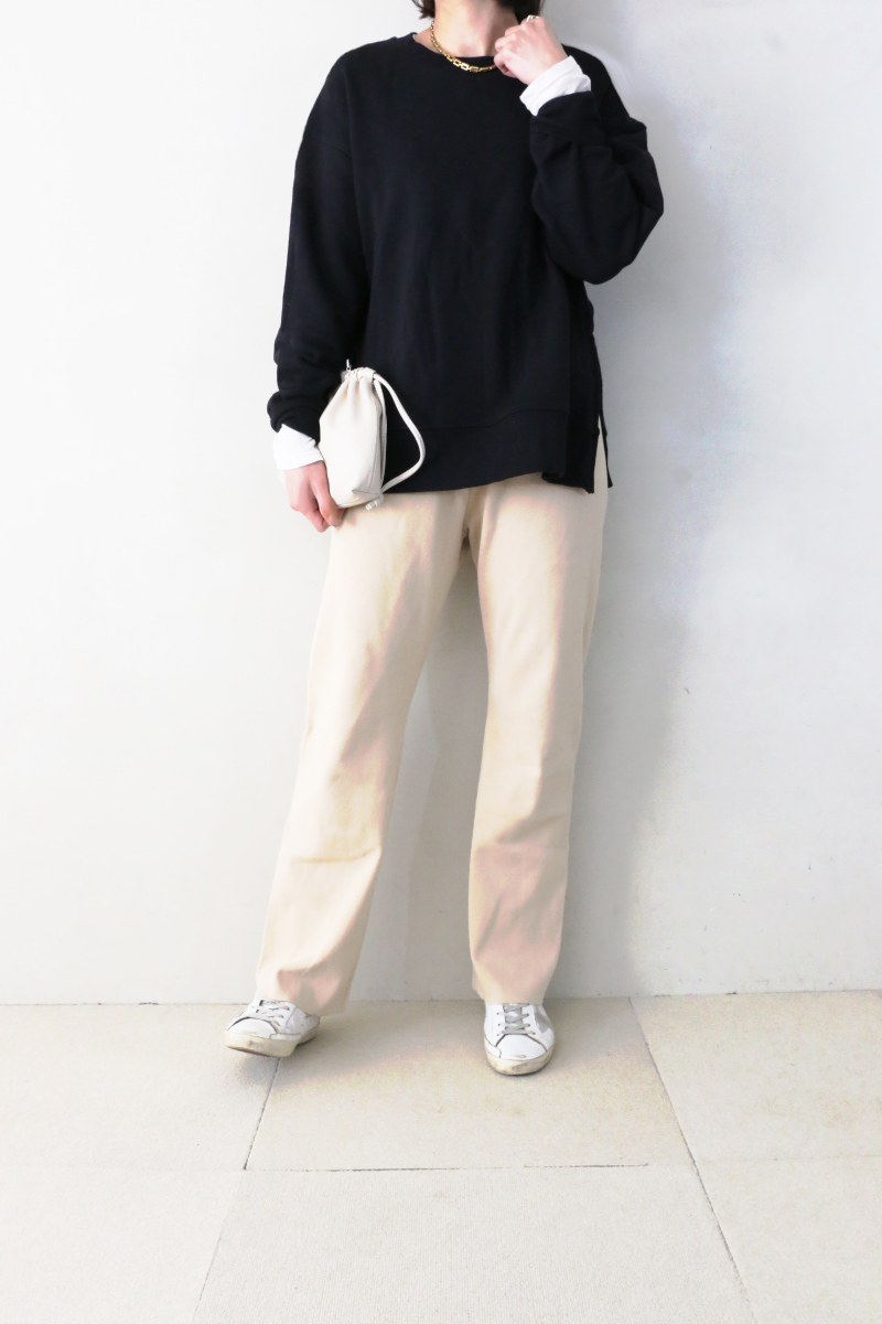 サイドジッププルオーバー×ニットパンツデイリーコーデ4