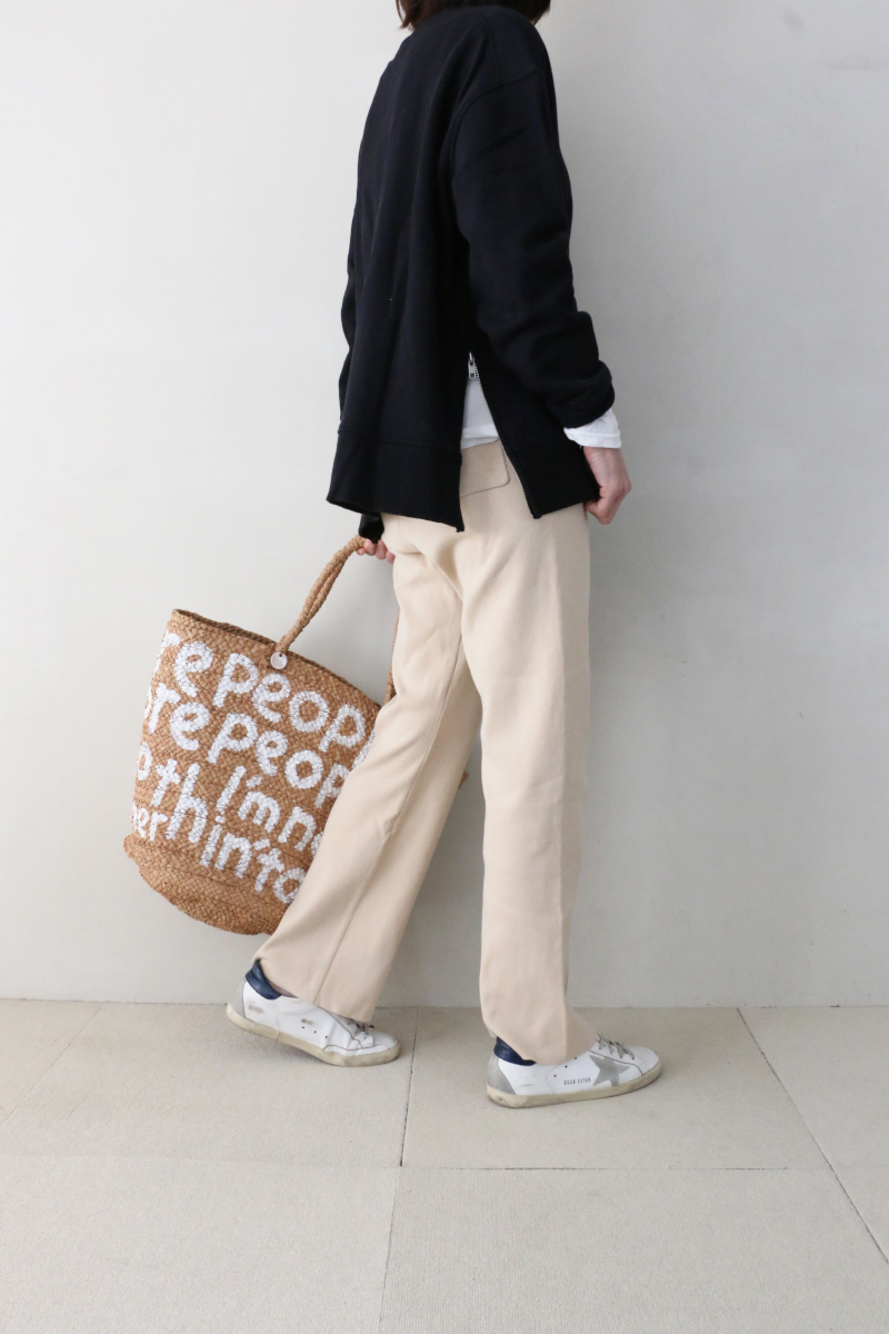 サイドジッププルオーバー×ニットパンツデイリーコーデ2