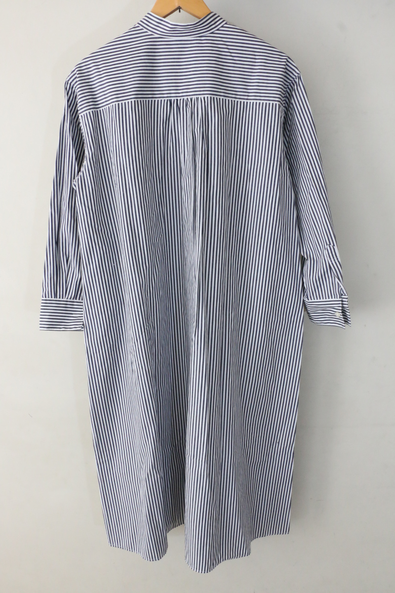 ドアーズシャツワンピース後ろ