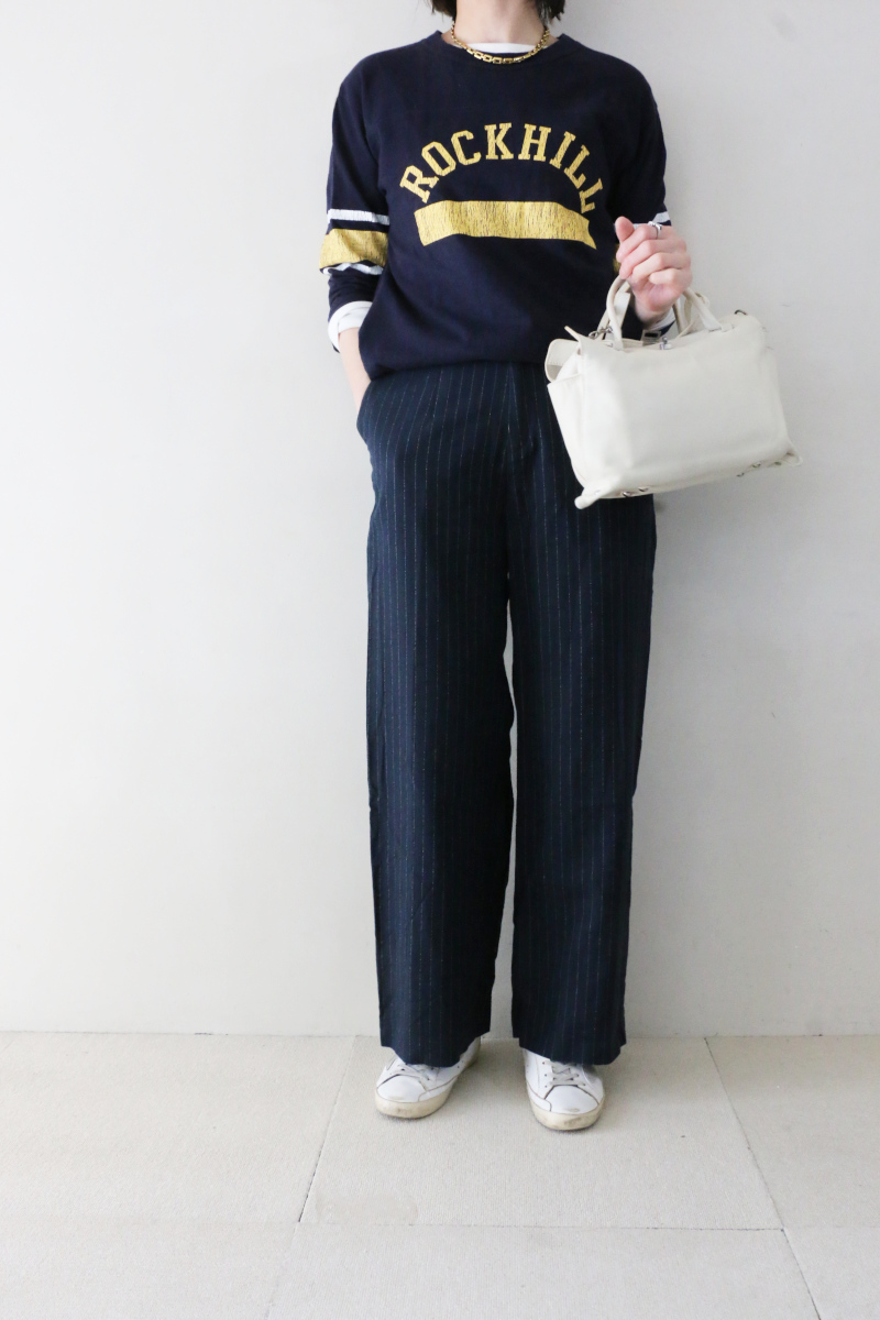 ロングスリーブカットソーネイビーコーデ