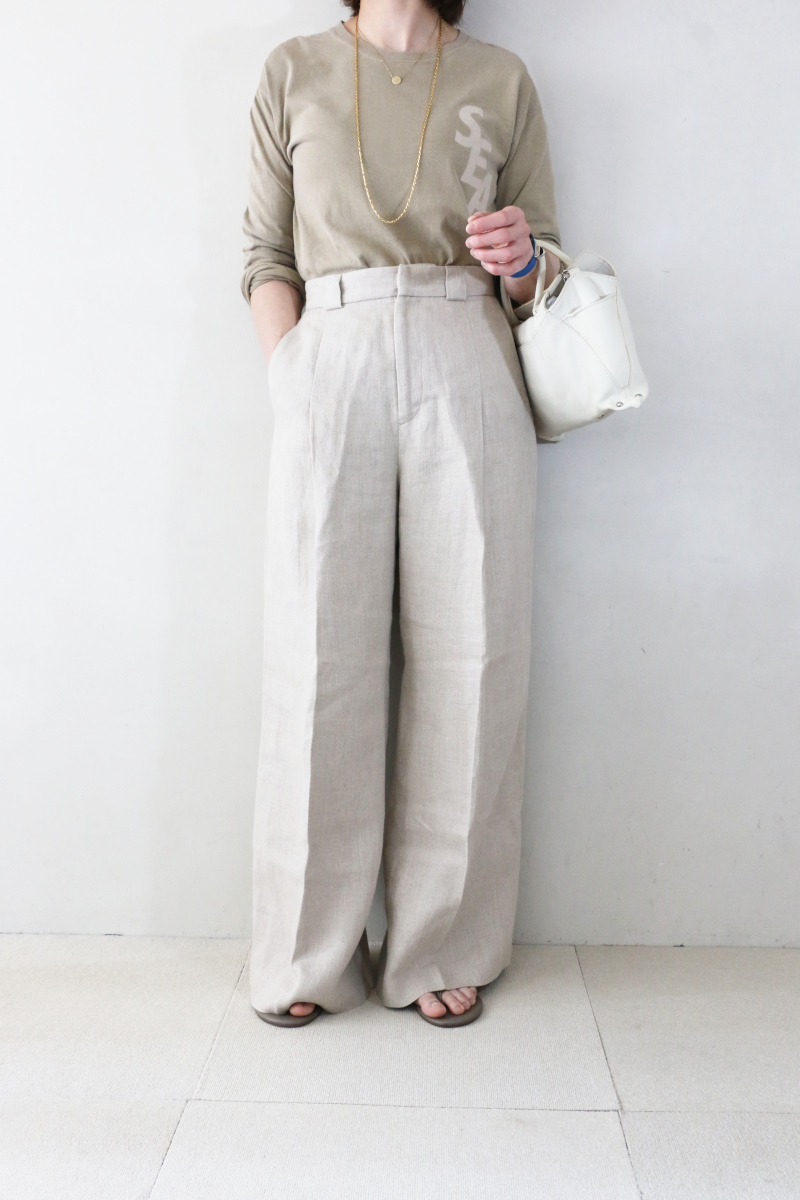 ワントーン大人ワイドパンツコーデ2