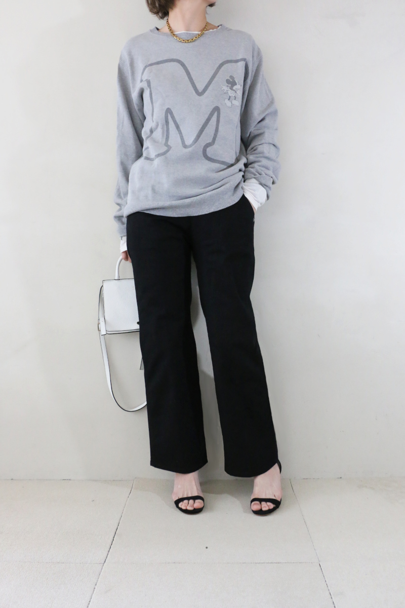 Shadow Mickey Sweat×パンツコーデ