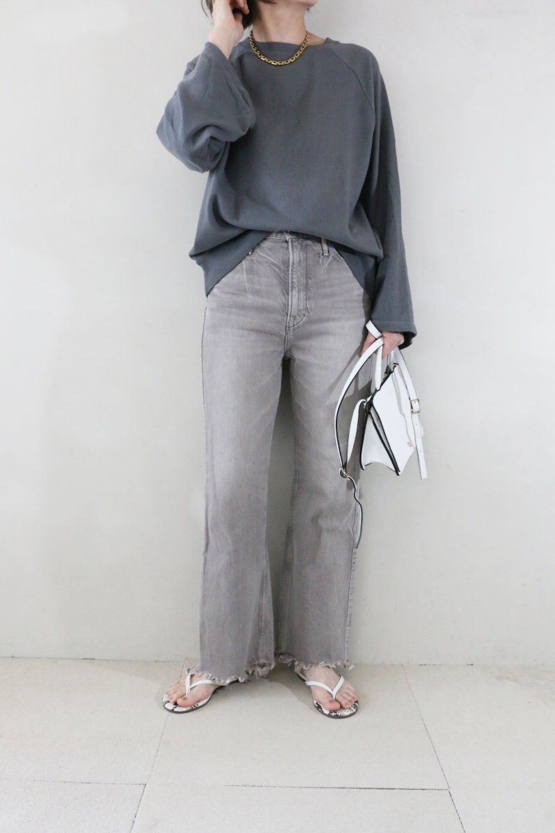 スウェットワントーンコーデ3