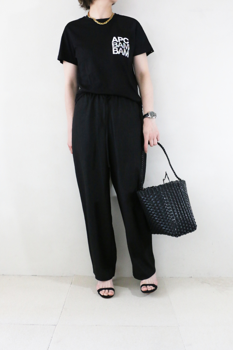 APCTシャツオールブラックコーデアイキャッチ