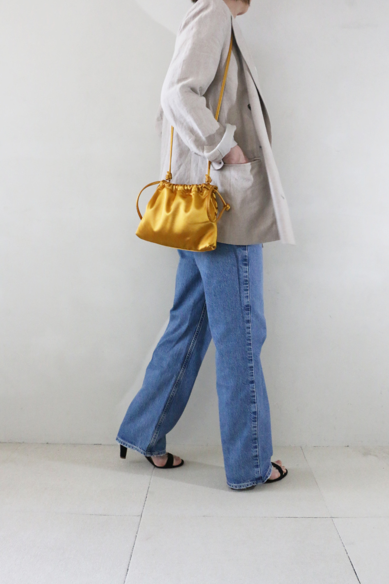 DEUXIEMEアサ ダブル ジャケット×Tシャツコーデ6